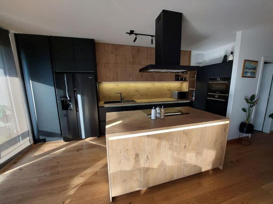 Luxury Apartment Ljubljana Buitenkant foto